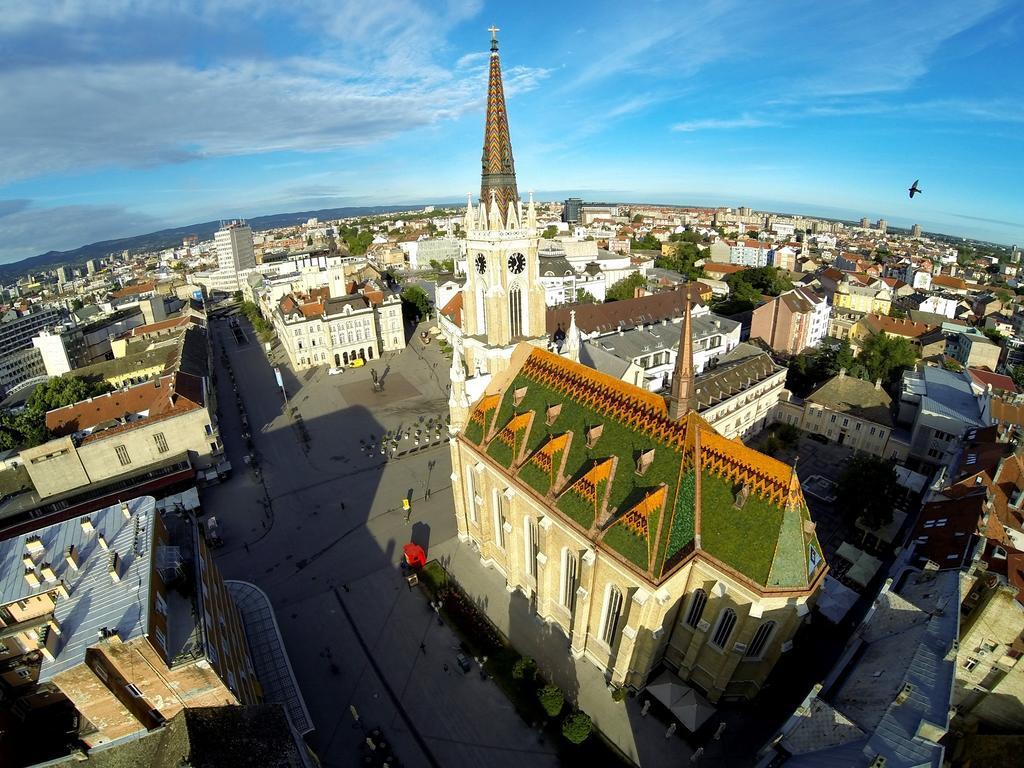 Family Top Rooms Bela Lada Sobe Novi Sad Buitenkant foto