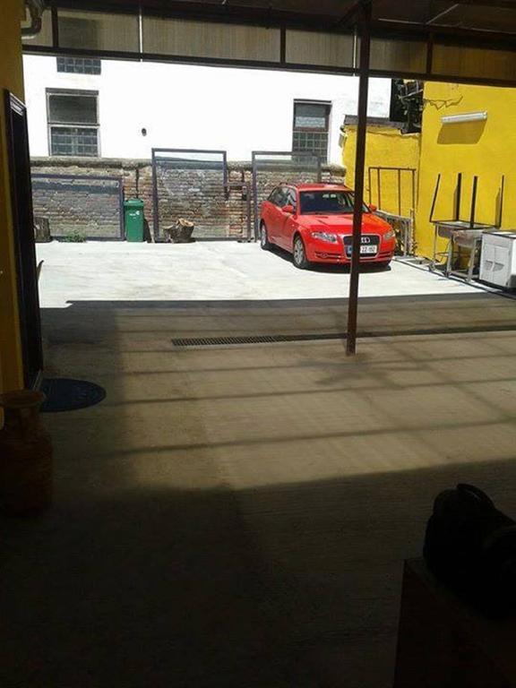 Family Top Rooms Bela Lada Sobe Novi Sad Buitenkant foto
